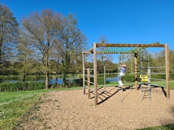 Camping Onlycamp La Potiniere Ecueille 外观 照片